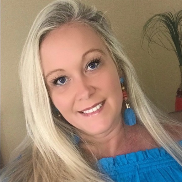 Meet your Posher, Tracey - Picture 1 of 1